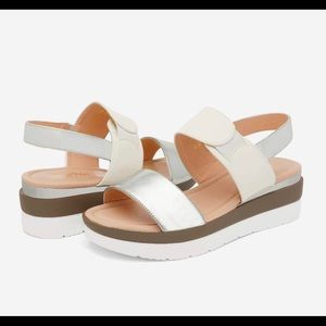 DreamPairs Silver/White Platform Sandle